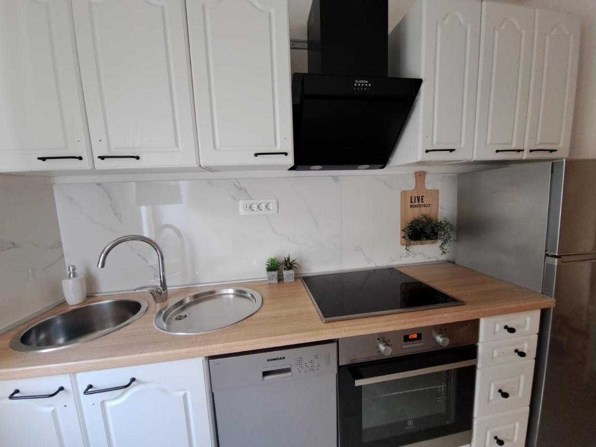 Ocean Apartman 耶塞尼采 外观 照片